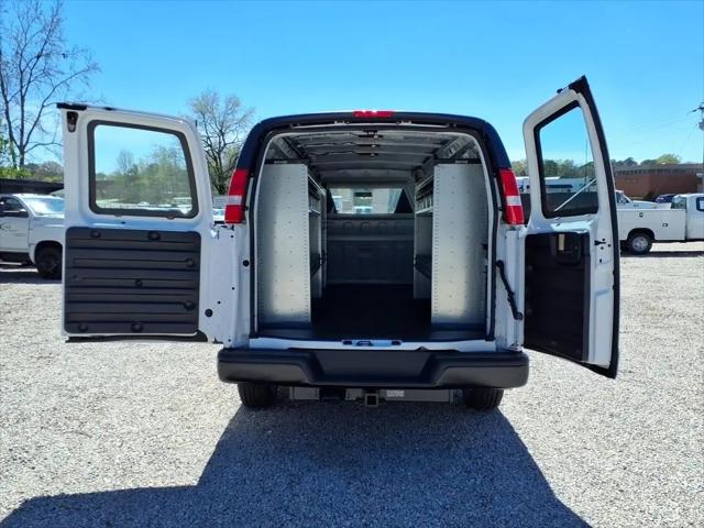 2026 Chevrolet Express Cargo Van 2500 Extended Wheelbase, WT, RWD