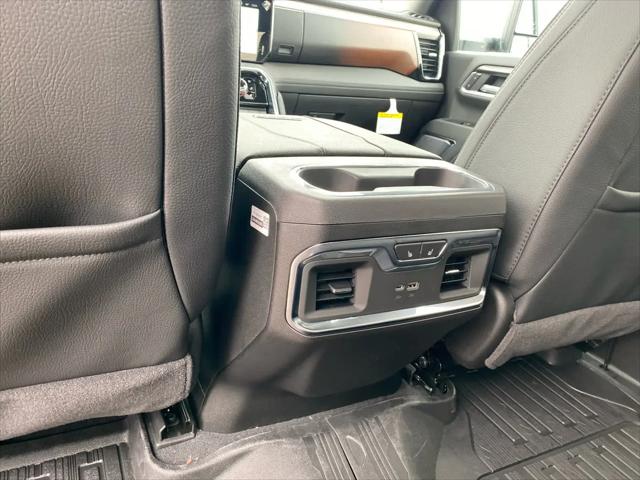 2026 GMC Sierra 2500HD Crew Cab, Standard Bed, Denali, 4WD
