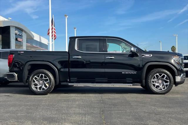 2026 GMC Sierra 1500 Crew Cab, Short Bed, SLT, 4WD