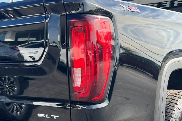 2026 GMC Sierra 1500 Crew Cab, Short Bed, SLT, 4WD