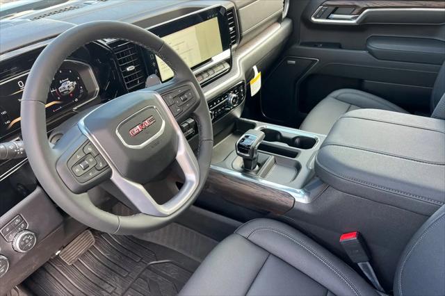 2026 GMC Sierra 1500 Crew Cab, Short Bed, SLT, 4WD