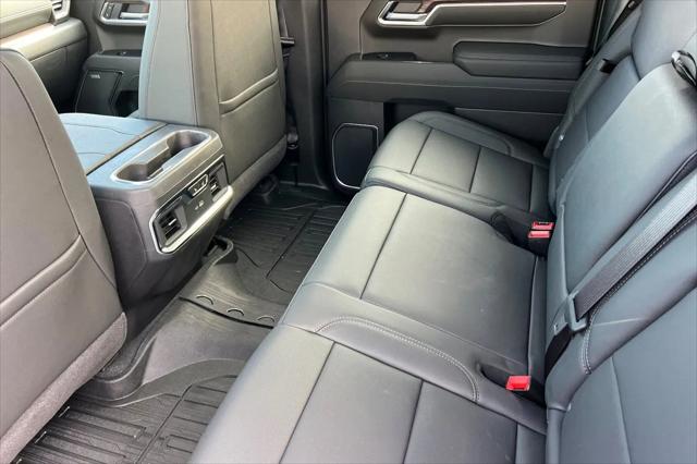 2026 GMC Sierra 1500 Crew Cab, Short Bed, SLT, 4WD