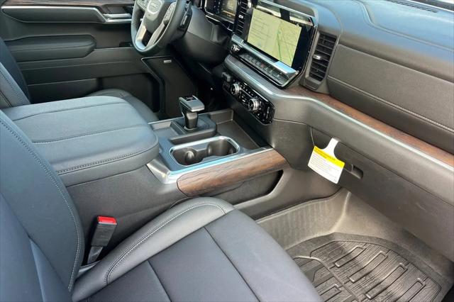 2026 GMC Sierra 1500 Crew Cab, Short Bed, SLT, 4WD