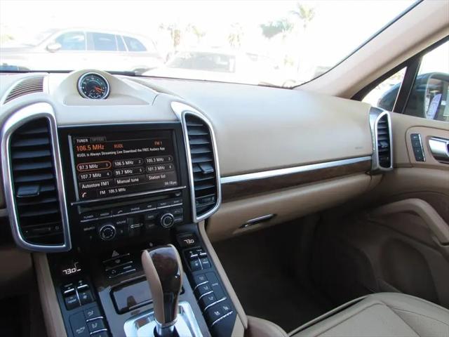 2013 Porsche Cayenne Cayenne