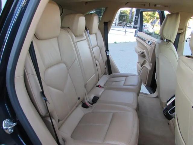 2013 Porsche Cayenne Cayenne