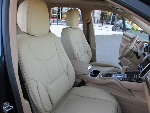 2013 Porsche Cayenne Cayenne
