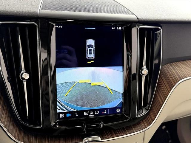 2022 Volvo XC60 B5 Momentum