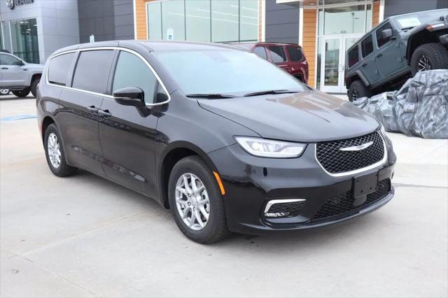 2026 Chrysler Pacifica Select for sale in Shawnee, OK
