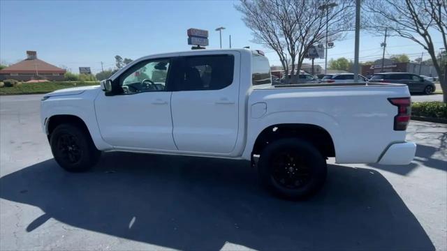 2024 Nissan Frontier Crew Cab SV 4x4