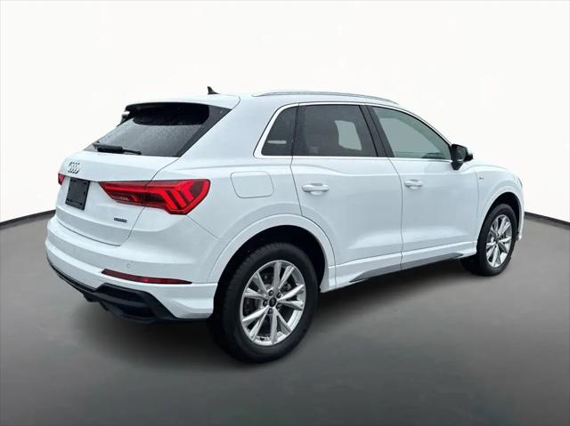 2025 Audi Q3 Premium 45 TFSI S line quattro Tiptronic
