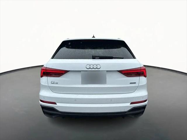 2025 Audi Q3 Premium 45 TFSI S line quattro Tiptronic