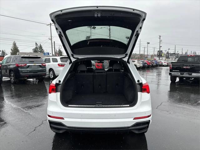 2025 Audi Q3 Premium 45 TFSI S line quattro Tiptronic