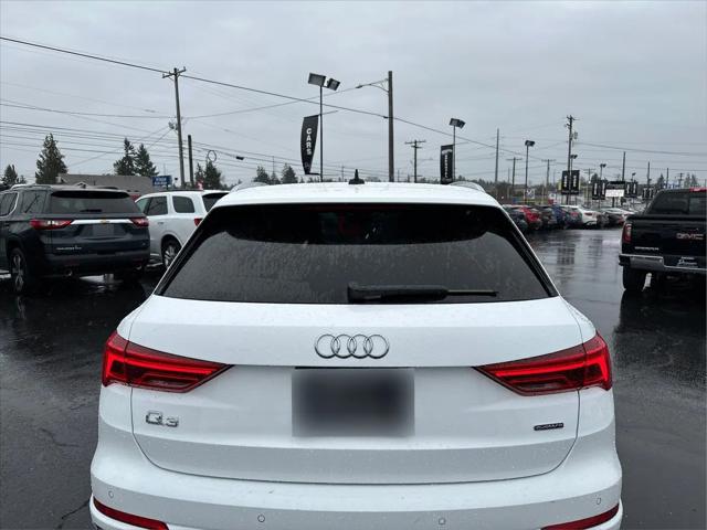 2025 Audi Q3 Premium 45 TFSI S line quattro Tiptronic