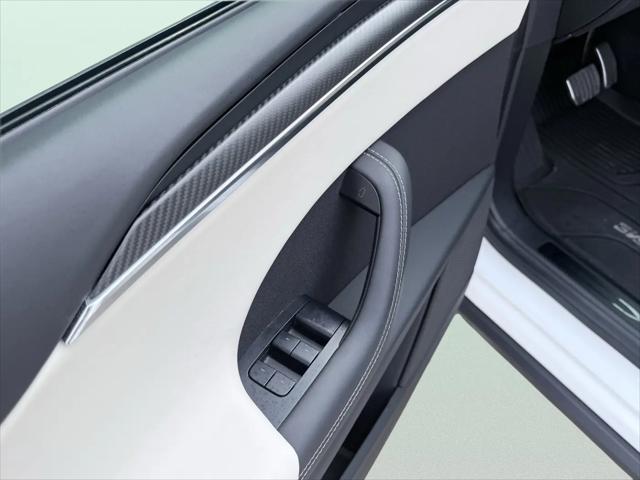 2023 Tesla Model X Plaid Tri Motor All-Wheel Drive