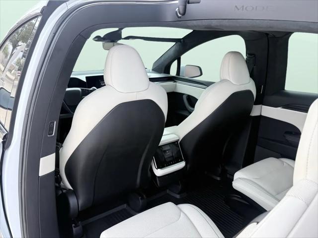 2023 Tesla Model X Plaid Tri Motor All-Wheel Drive