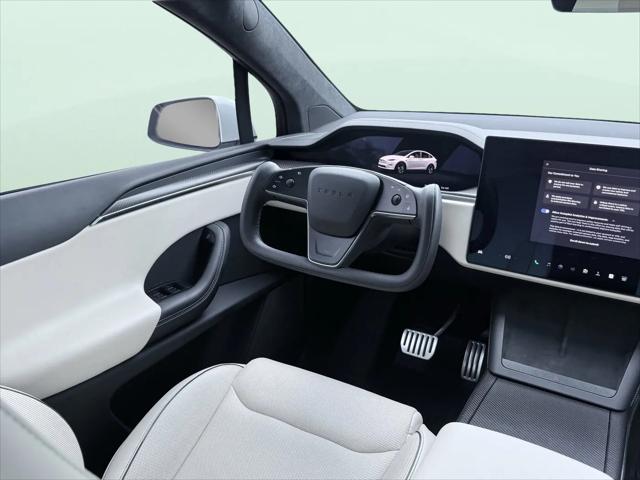 2023 Tesla Model X Plaid Tri Motor All-Wheel Drive
