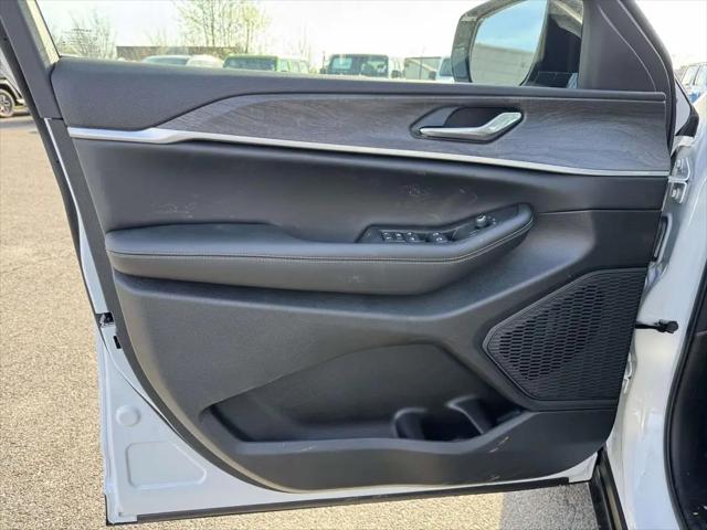 2026 Jeep Grand Cherokee L Altitude 4x4
