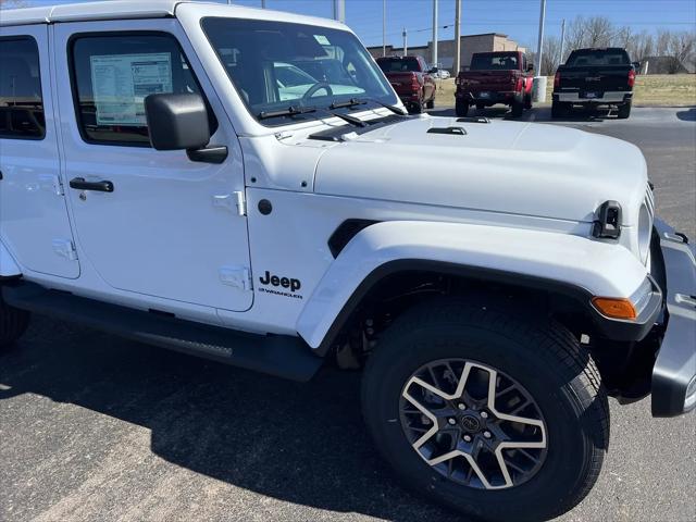 2026 Jeep Wrangler 4-Door Sahara 4x4
