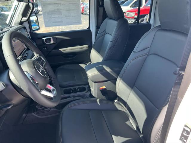 2026 Jeep Wrangler 4-Door Sahara 4x4