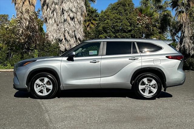 2023 Toyota Highlander LE