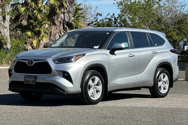 2023 Toyota Highlander LE