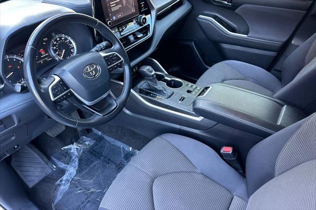 2023 Toyota Highlander LE