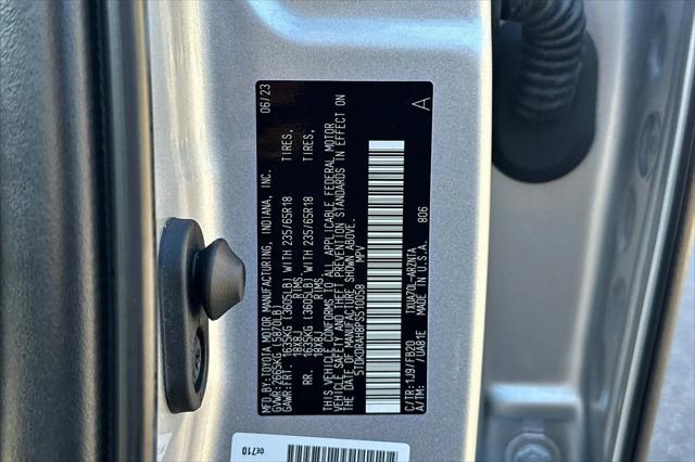 2023 Toyota Highlander LE