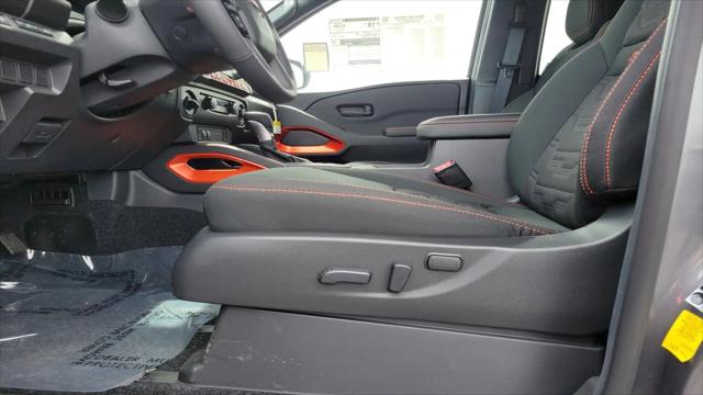 2026 Nissan Frontier Crew Cab Long Bed PRO-4X 4x4
