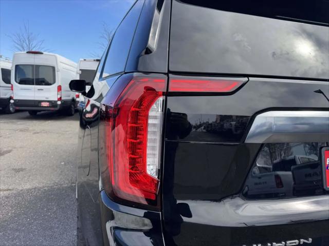 2022 GMC Yukon 4WD AT4