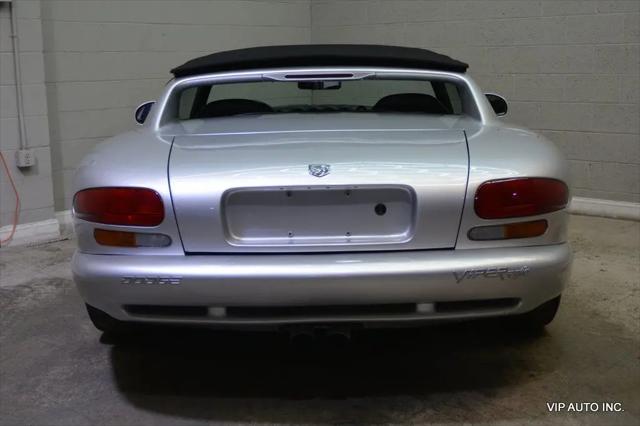 1999 Dodge Viper RT/10