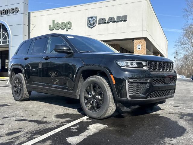 2026 Jeep Grand Cherokee Altitude 4x4
