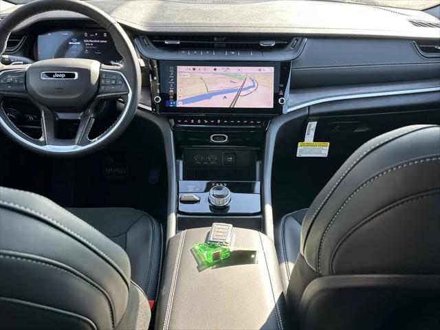 2026 Jeep Grand Cherokee Altitude 4x4