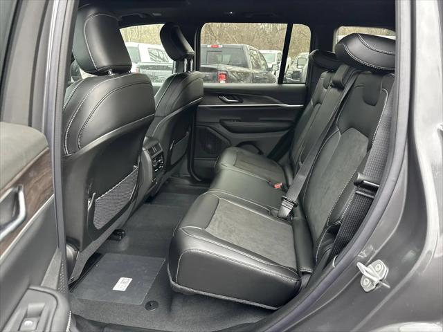 2026 Jeep Grand Cherokee Altitude 4x4