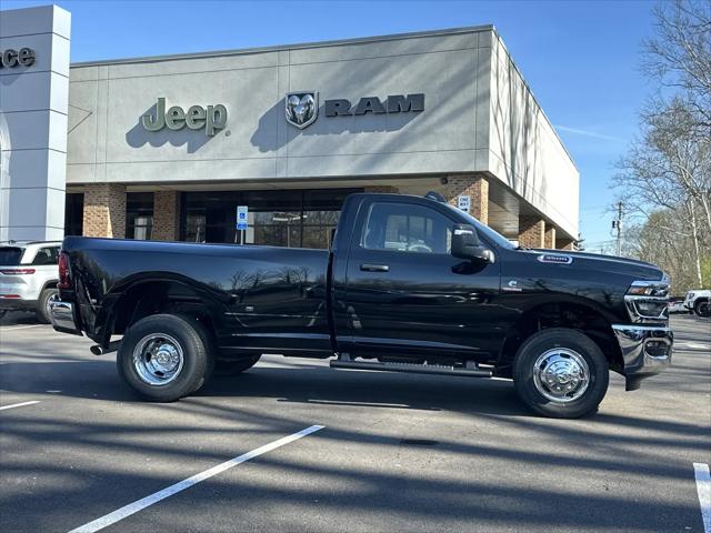 2026 Ram 3500 Tradesman Regular Cab 4x4 8' Box