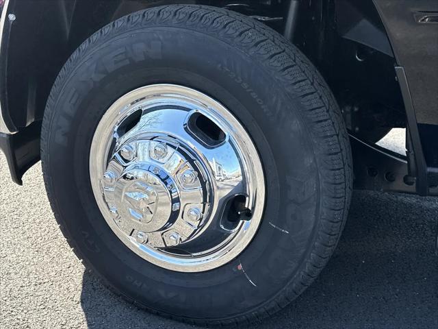 2026 Ram 3500 Tradesman Regular Cab 4x4 8' Box