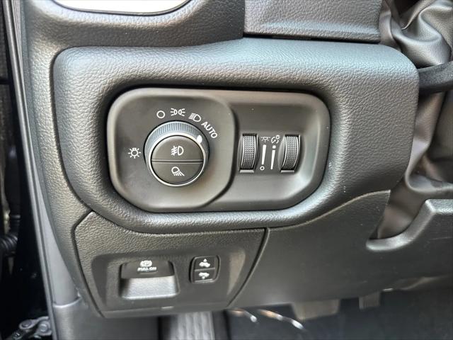 2026 Ram 1500 Big Horn Crew Cab 4x4 64 Box