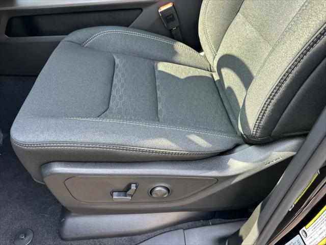 2026 Ram 1500 Big Horn Crew Cab 4x4 64 Box