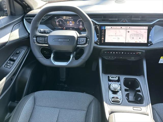2026 Jeep Cherokee Laredo 4x4