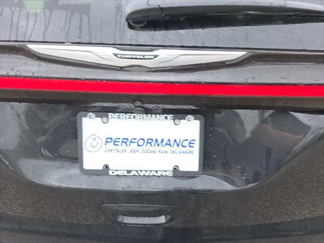 2026 Chrysler Pacifica Select AWD