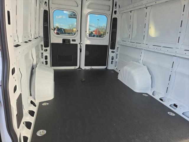 2026 Ram ProMaster Cargo Van SLT Super High Roof 159 WB EXT