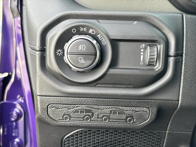 2026 Jeep Gladiator Sport