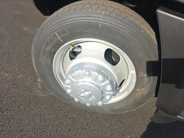 2026 Ram 5500 Tradesman/Big Horn