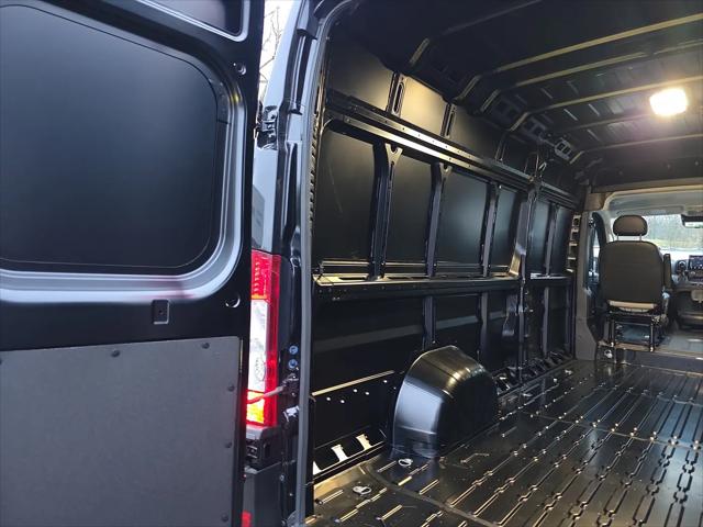 2026 Ram ProMaster Cargo Van Tradesman High Roof 159" WB EXT w/Pass Seat