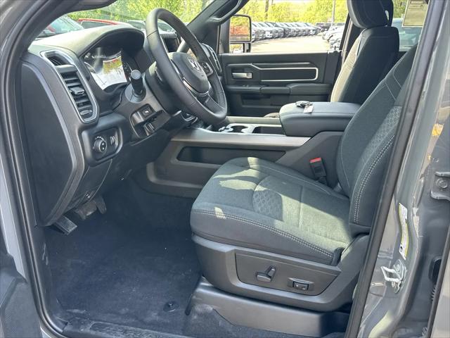 2026 Ram 2500 Big Horn Crew Cab 4x4 64 Box
