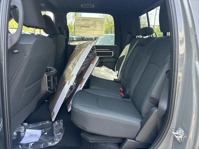 2026 Ram 2500 Big Horn Crew Cab 4x4 64 Box