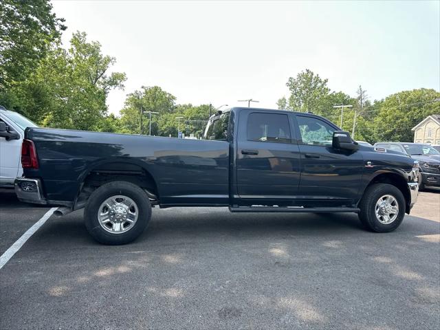 2026 Ram 3500 Tradesman Crew Cab 4x4 8 Box