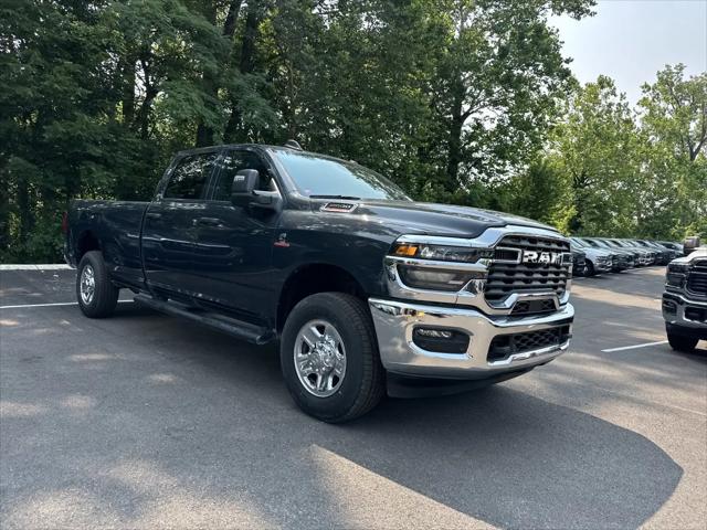 2026 Ram 3500 Tradesman Crew Cab 4x4 8 Box