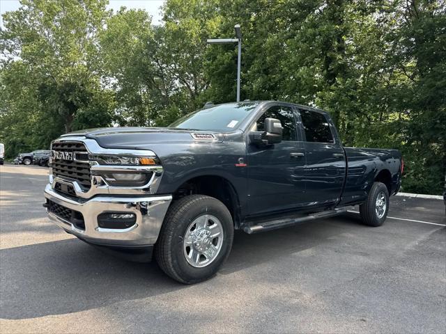 2026 Ram 3500 Tradesman Crew Cab 4x4 8 Box