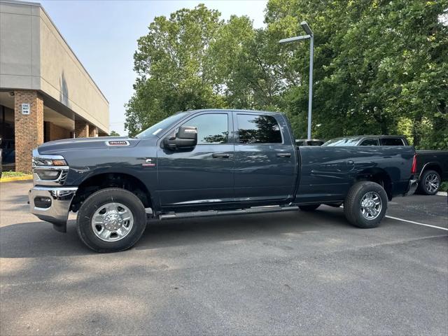 2026 Ram 3500 Tradesman Crew Cab 4x4 8 Box