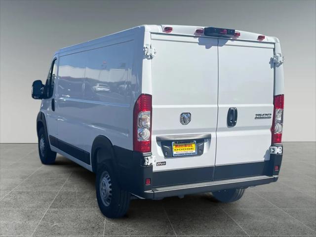 2026 Ram ProMaster Cargo Van Tradesman Low Roof 136" WB w/Pass Seat
